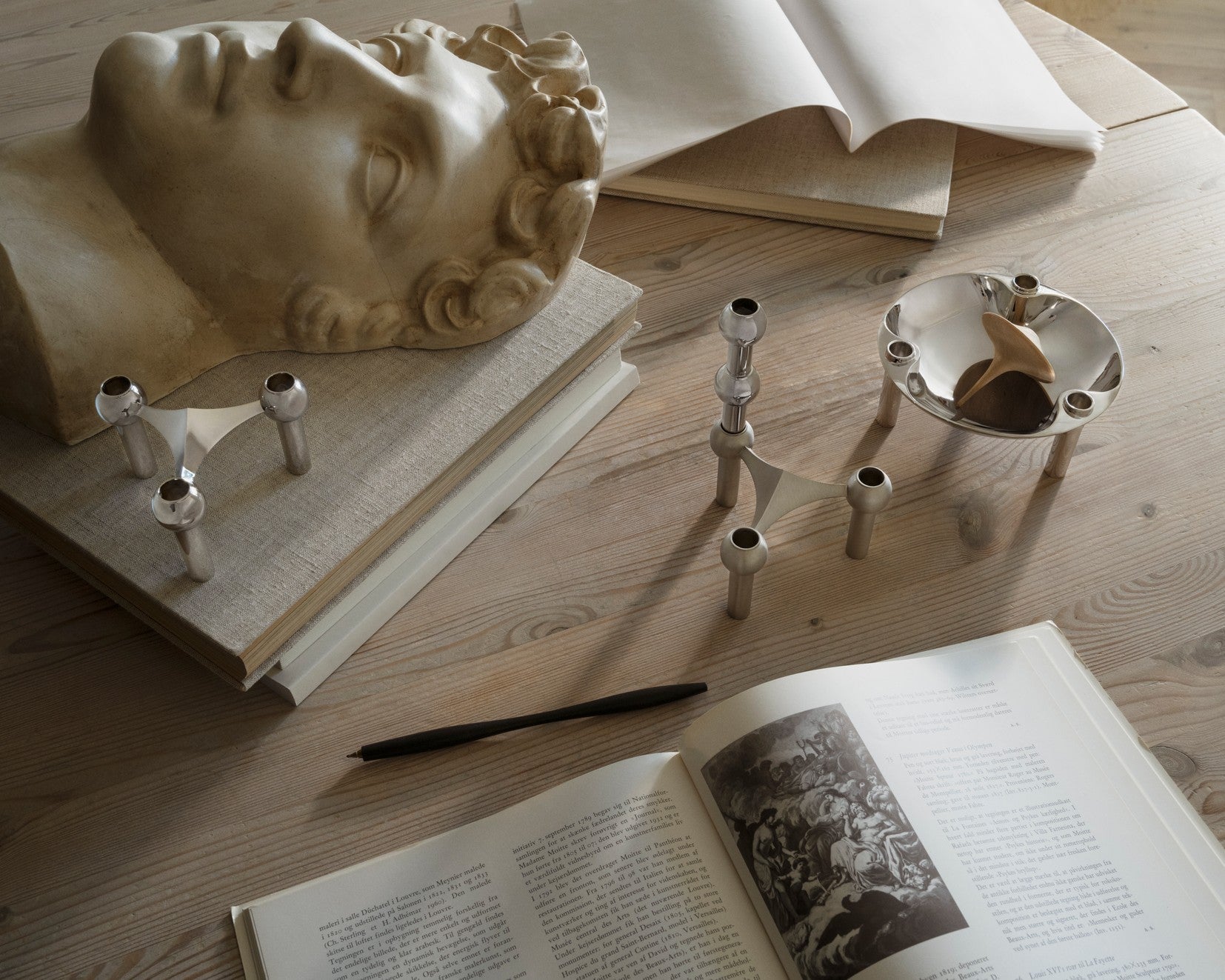 stoff-nagel-led-candle-white