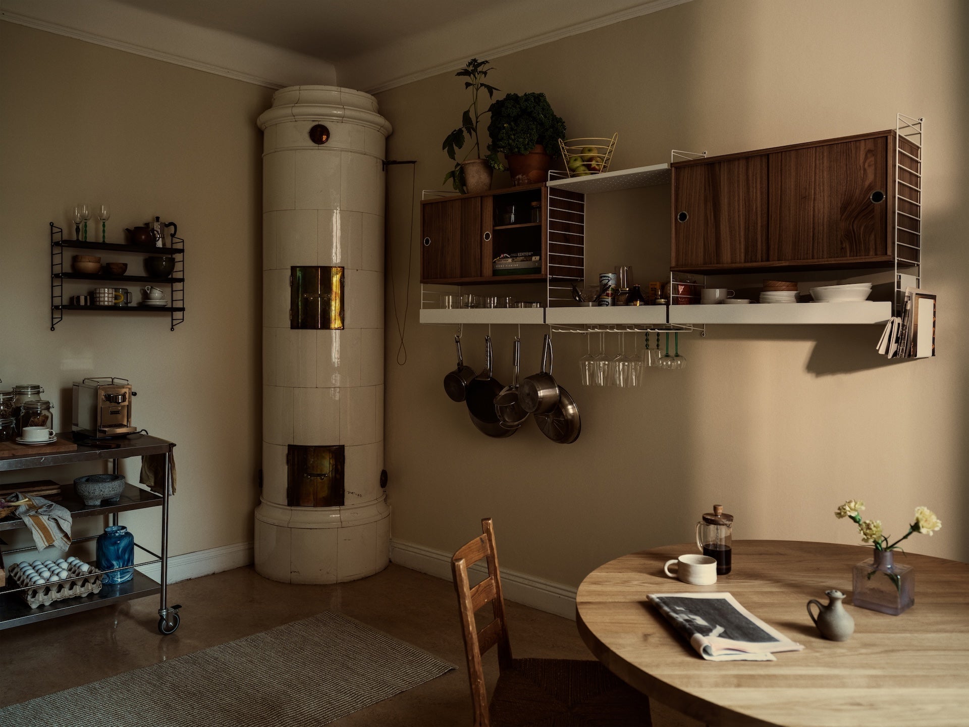 string system | string furniture