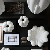 bloom vase - black