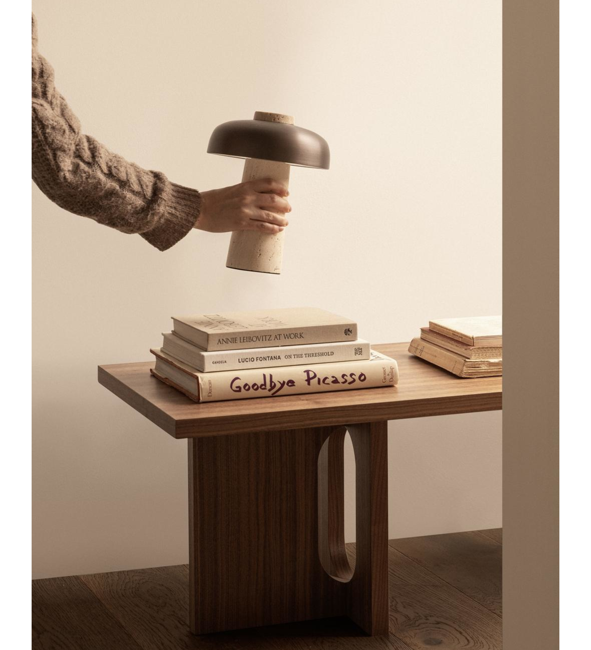 androgyne lounge table - dark stained oak