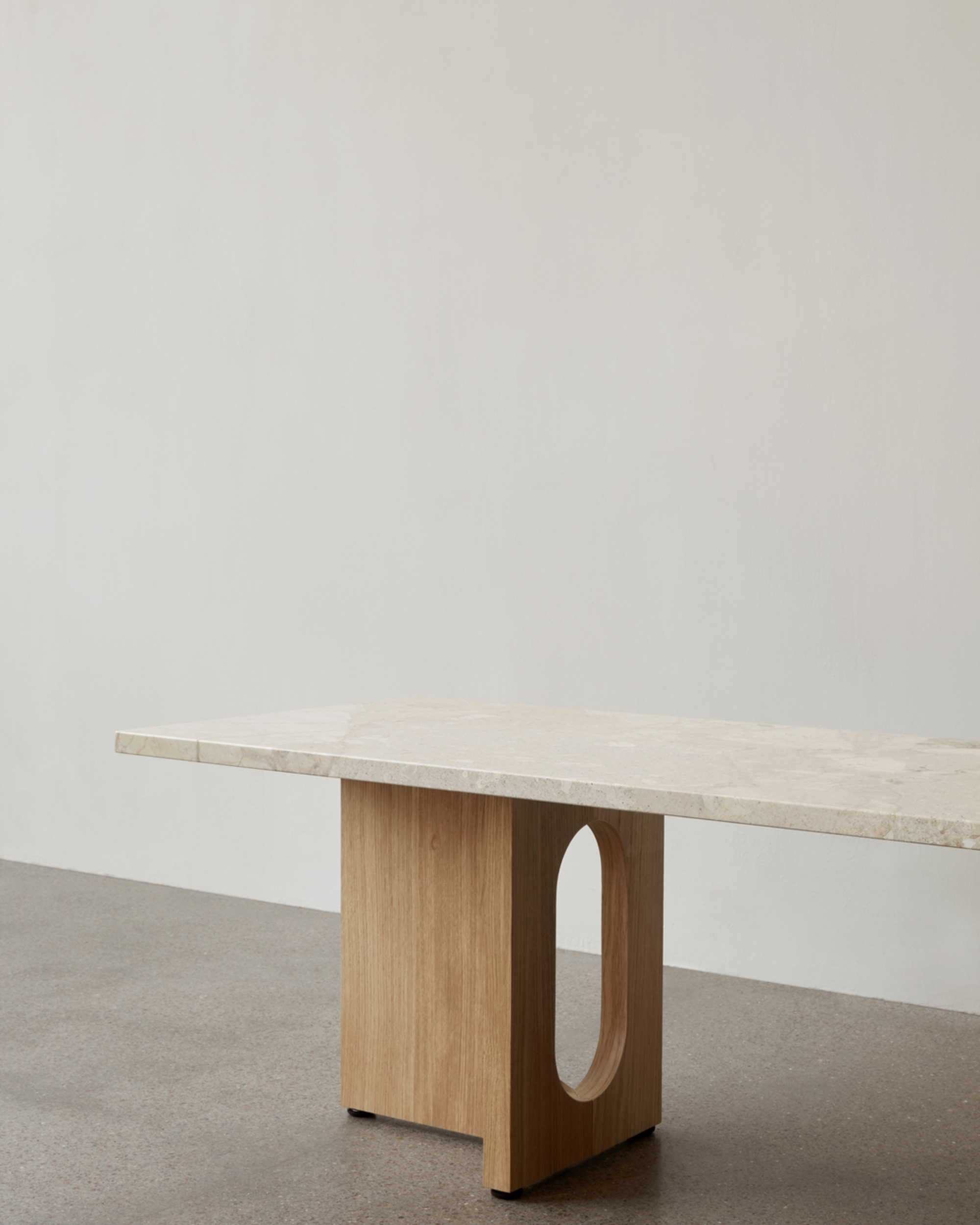androgyne lounge table - natural oak kunis breccia