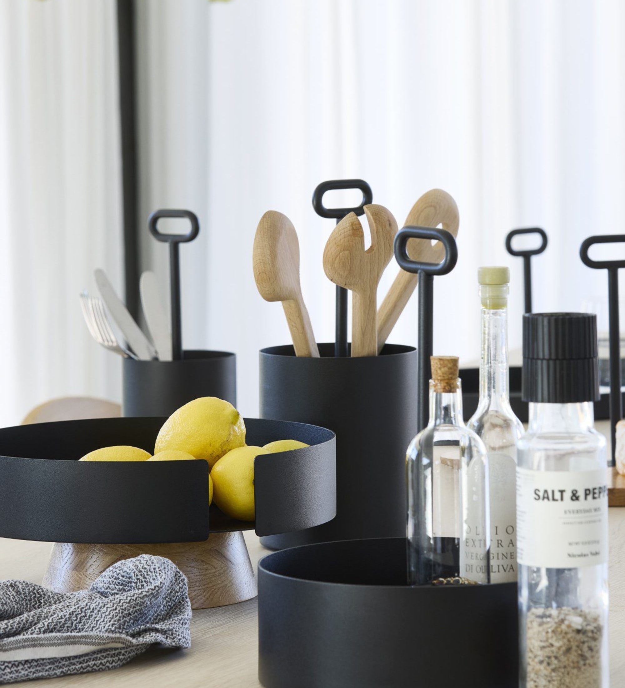 hand me bowl - black 