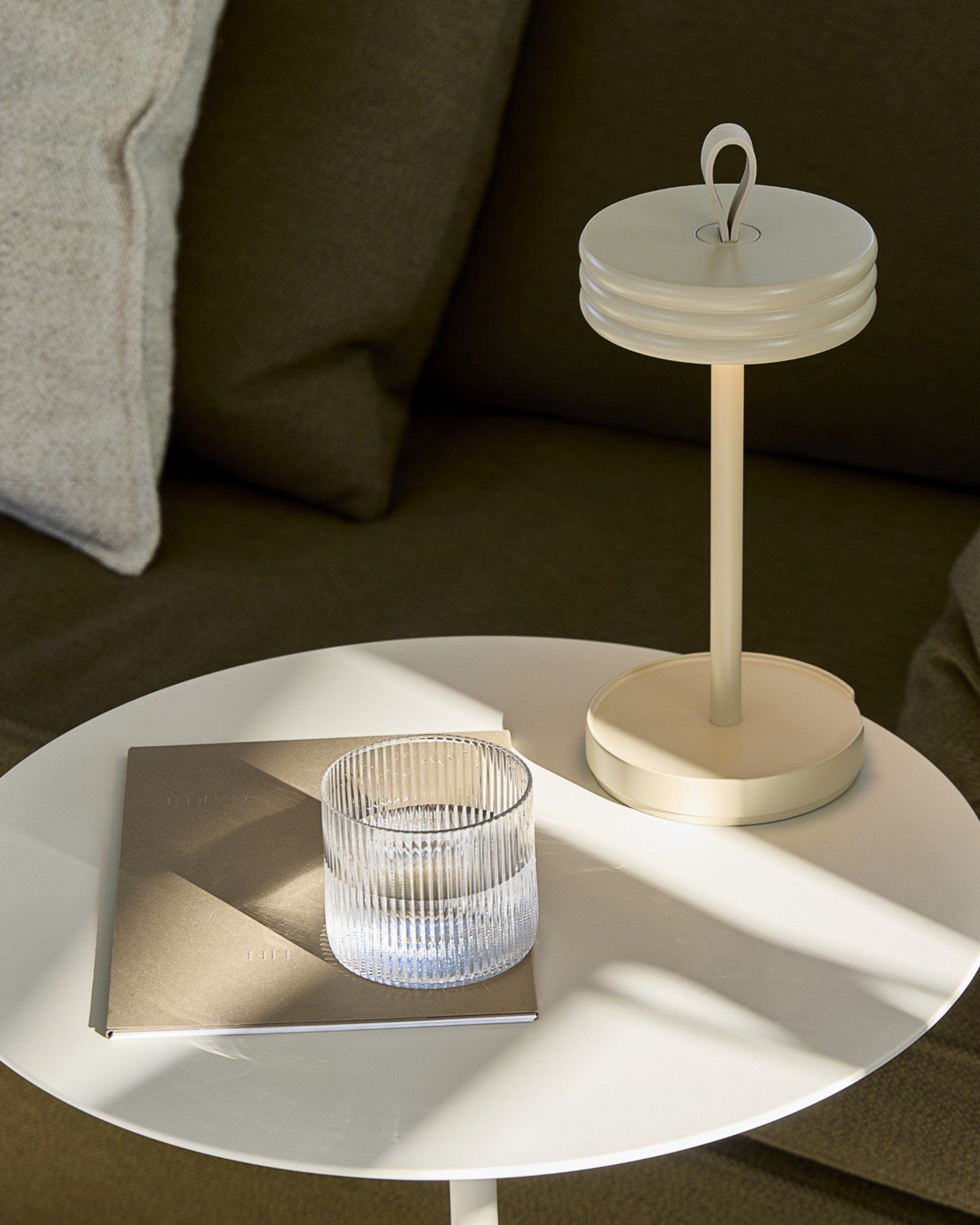 big hug portable lamp - beige