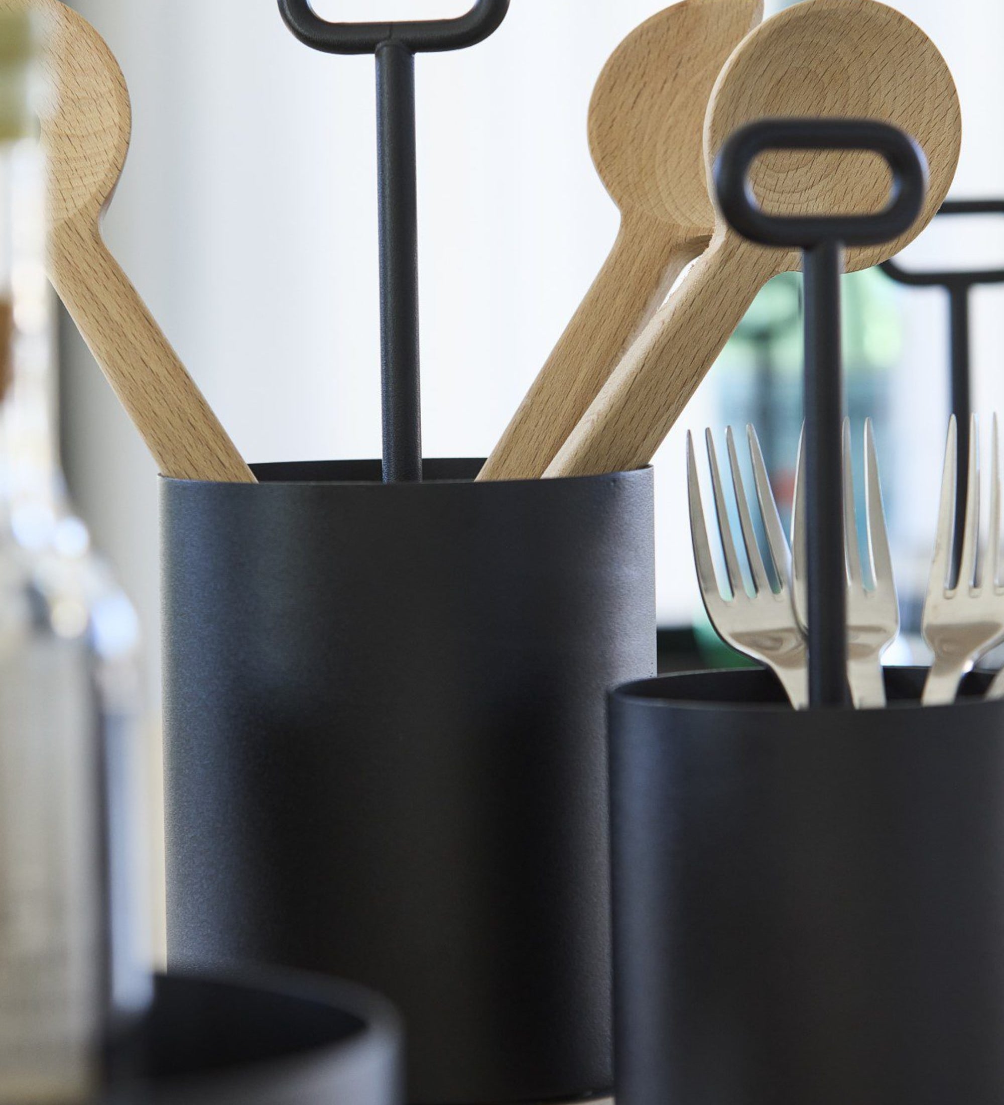 hand me organizer - medium black 