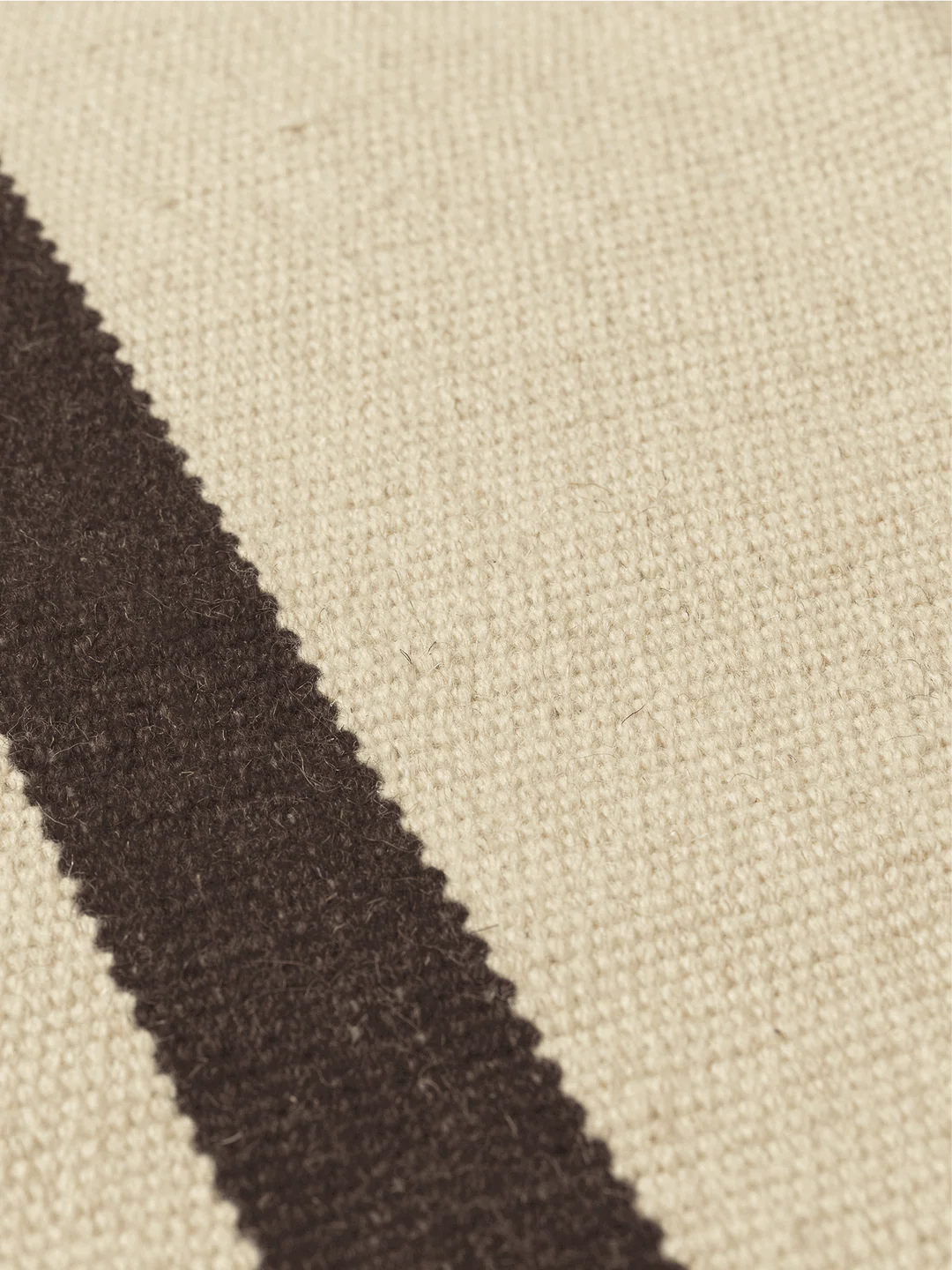 calm kelim - rug off-white / coffee