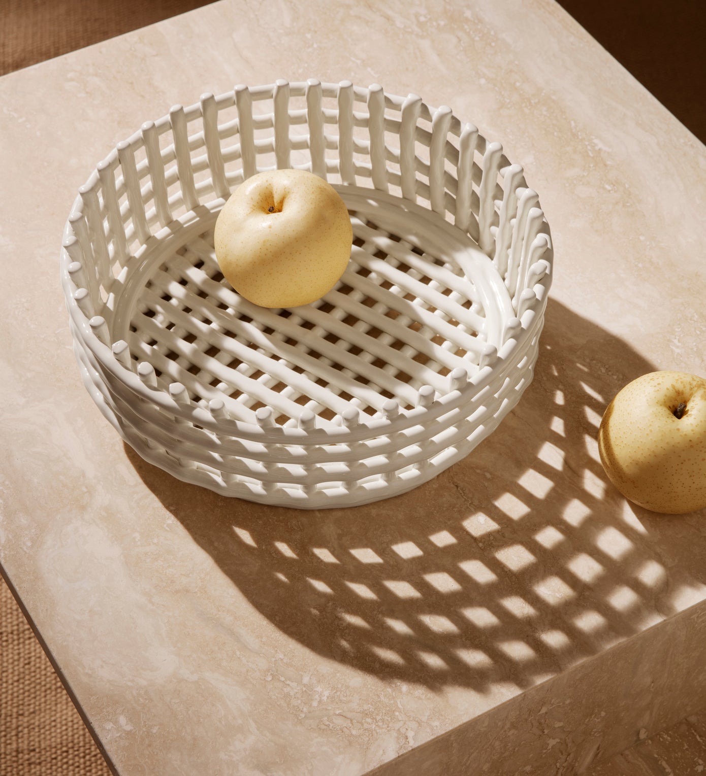 ceramic centrepiece