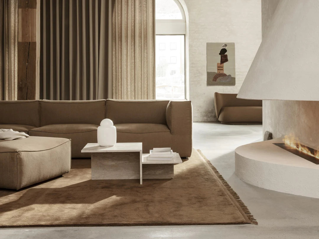 distinct - coffee table