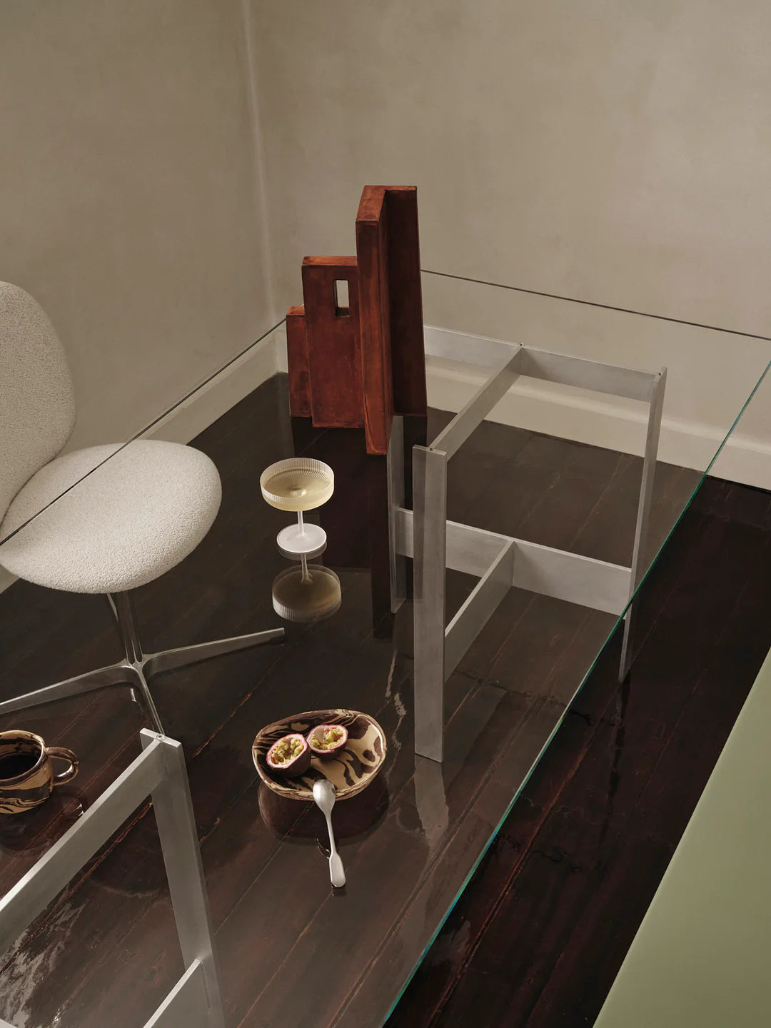 lager - dining table