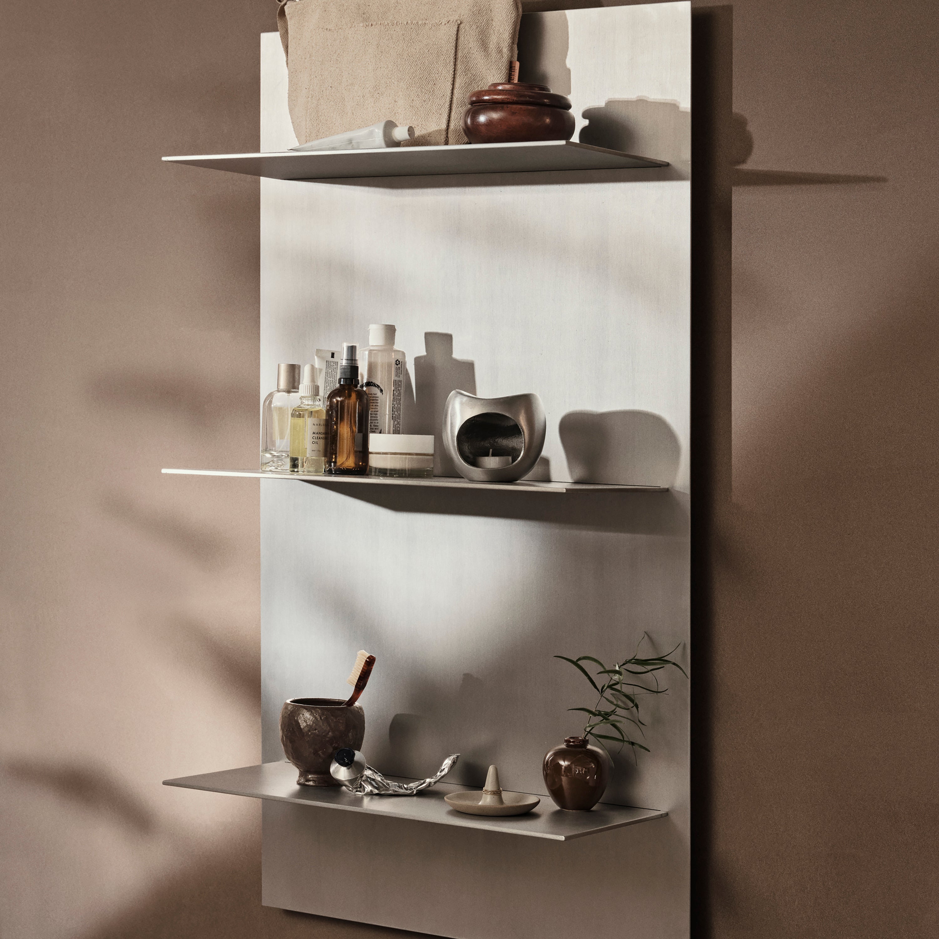 lager wall shelf triple