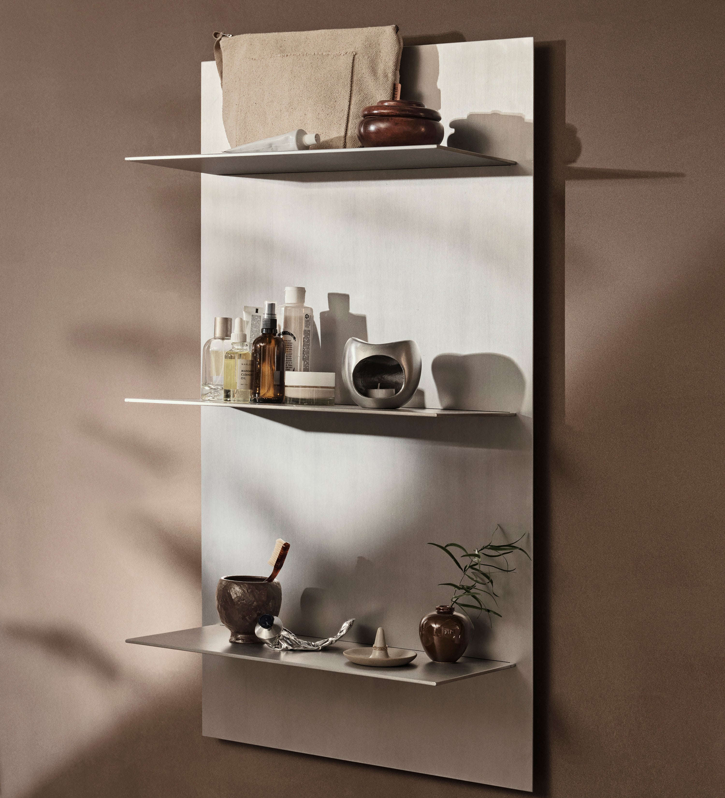lager wall shelf triple