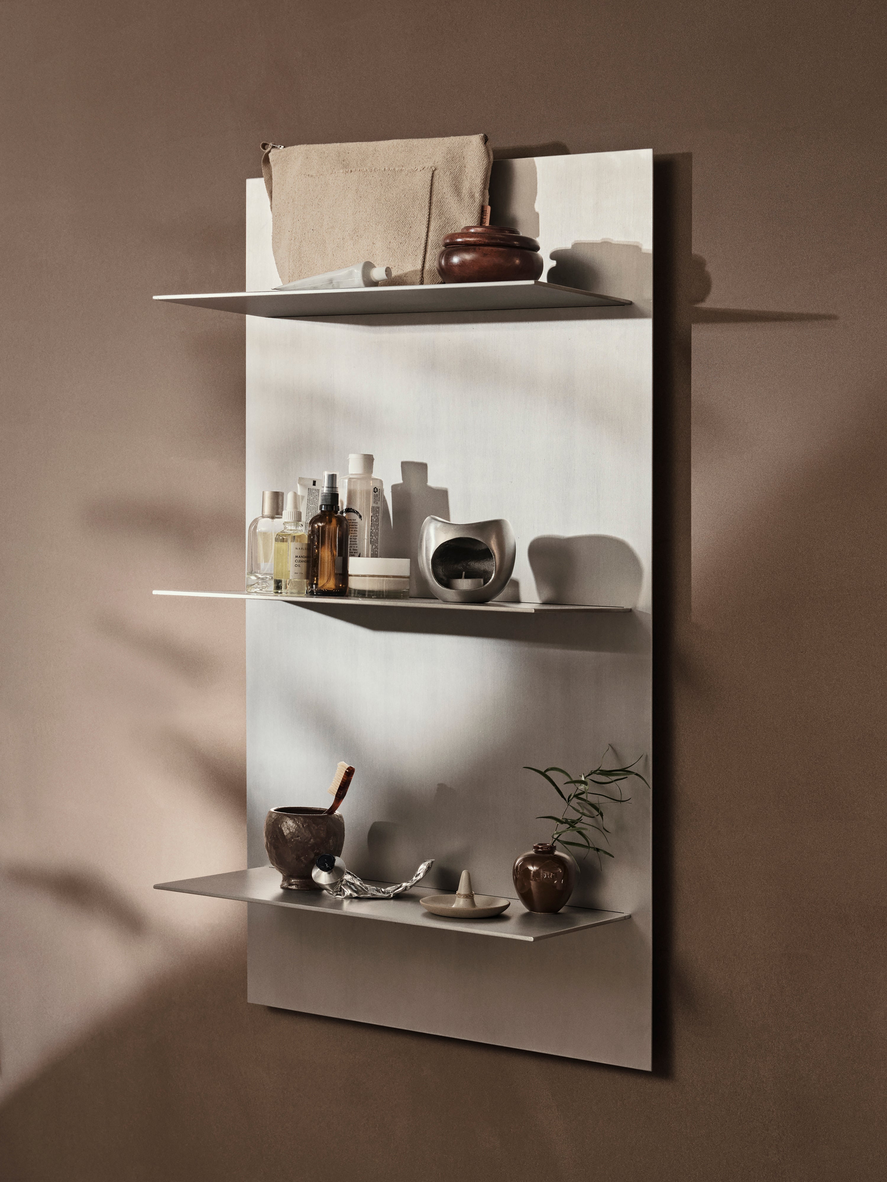 lager wall shelf triple
