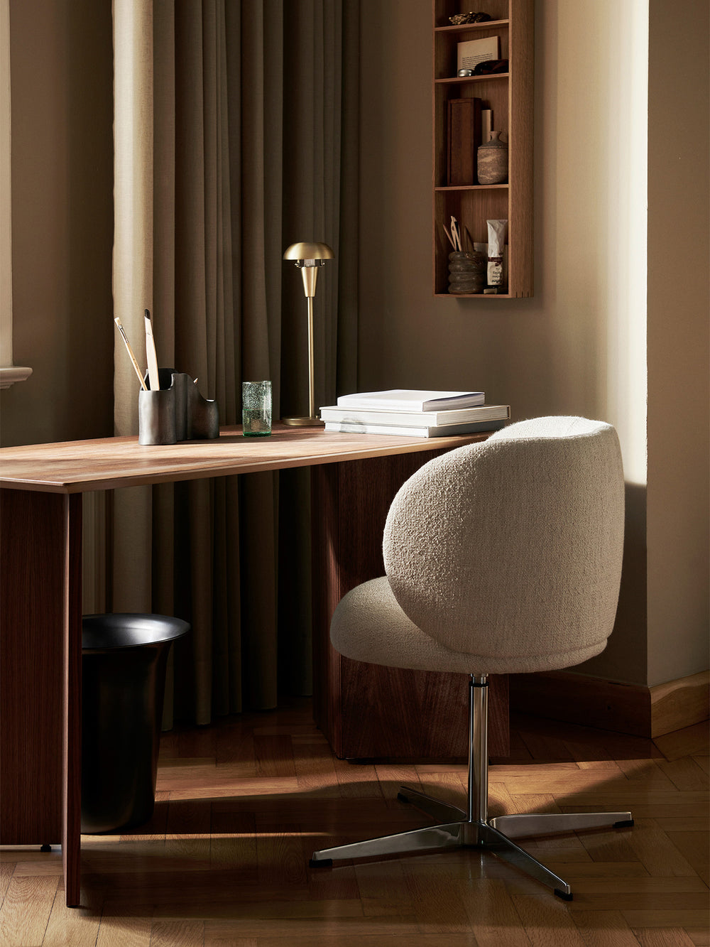 rico dining chair swivel - bouclé by ferm living 