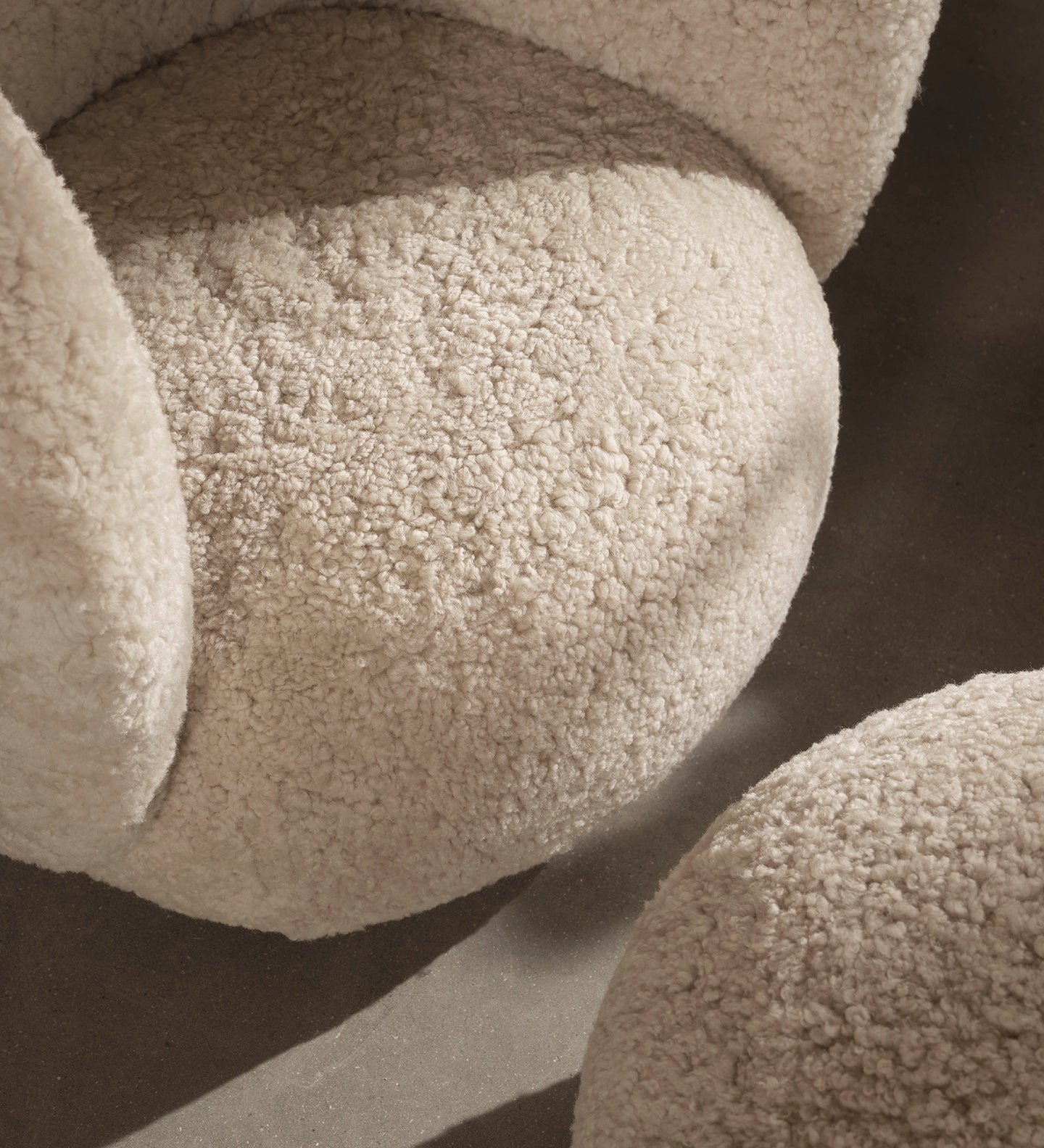 rico pouf - sheepskin by skandilock