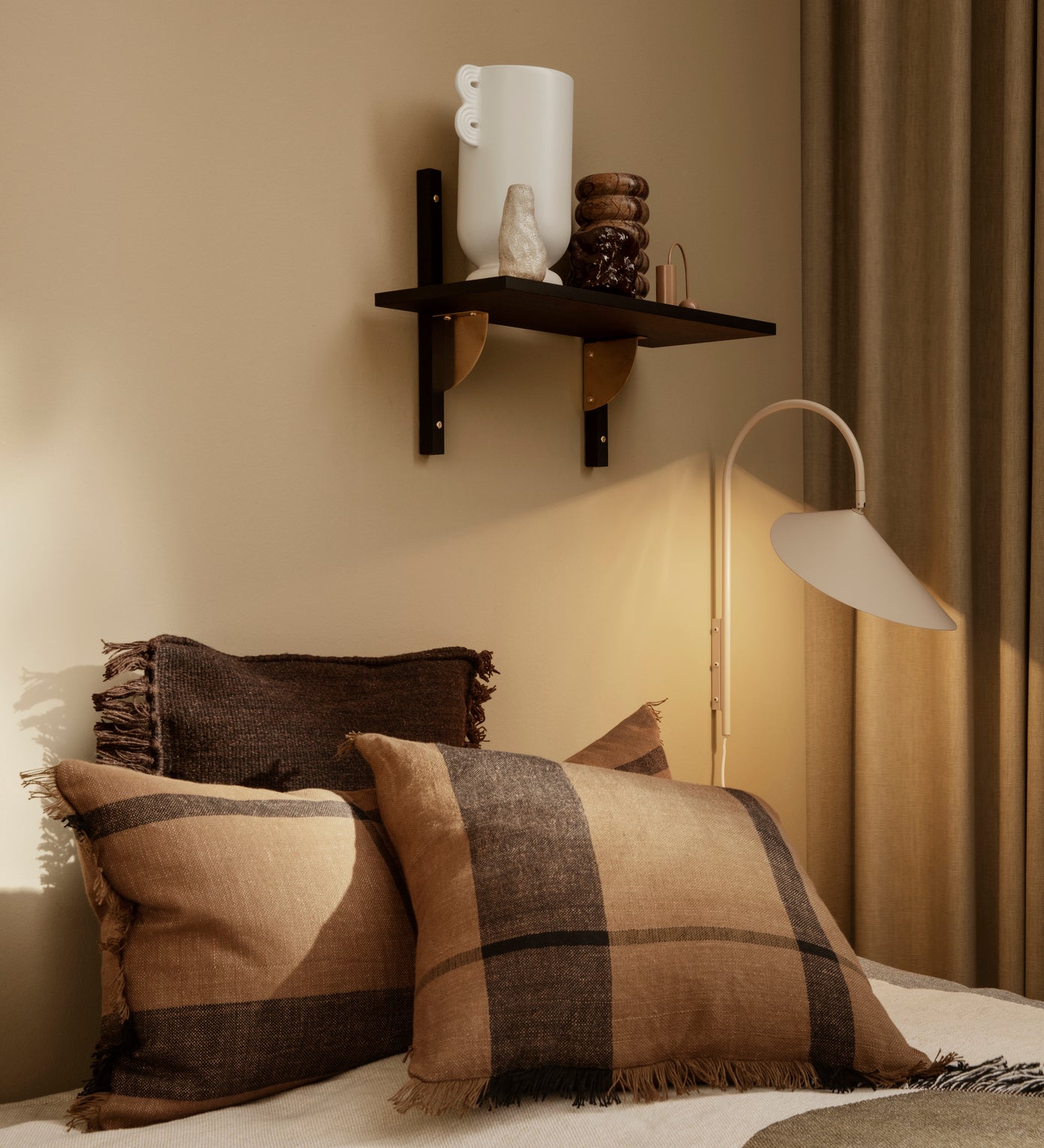 sector - shelf single smoked oak