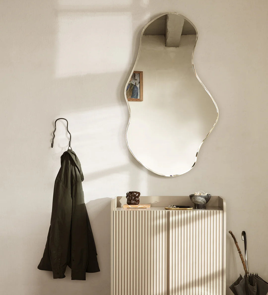sill cupboard