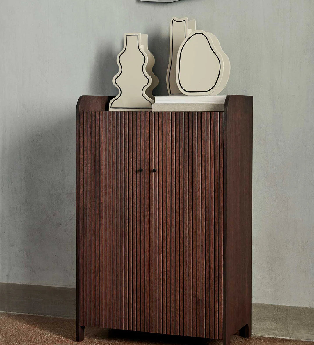 sill cupboard