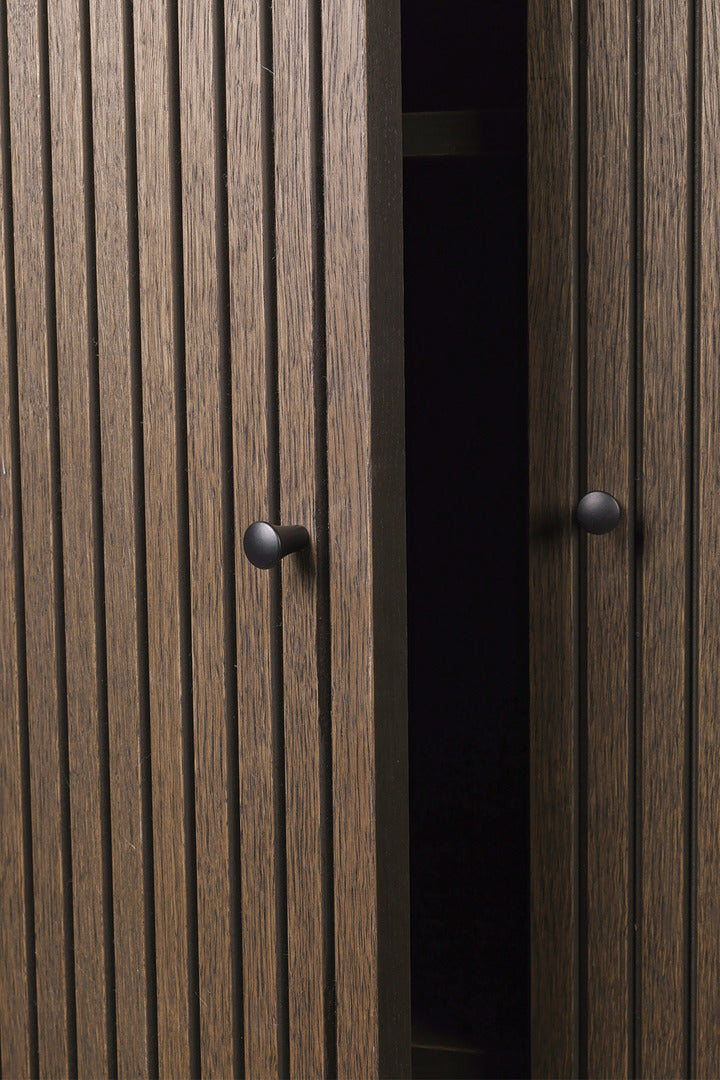 sill cupboard