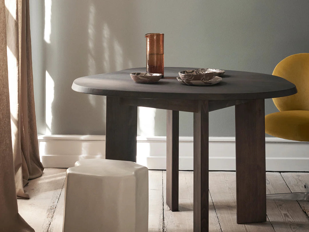 tarn - dining table