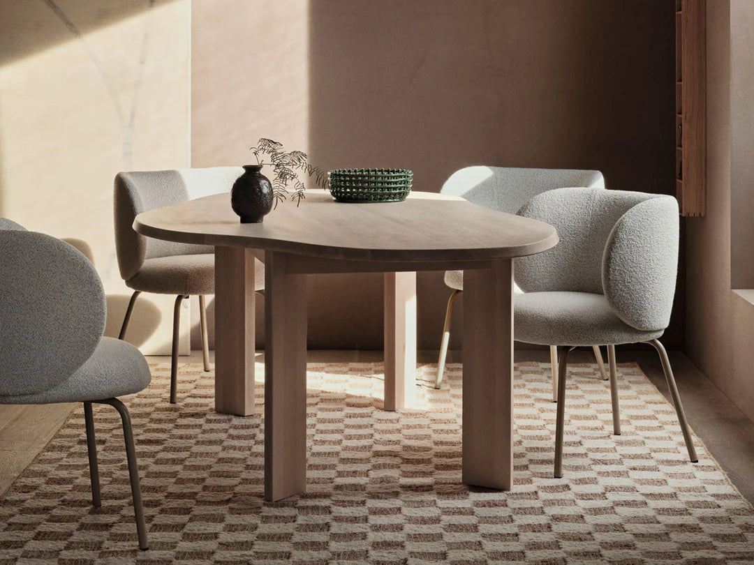 tarn - dining table