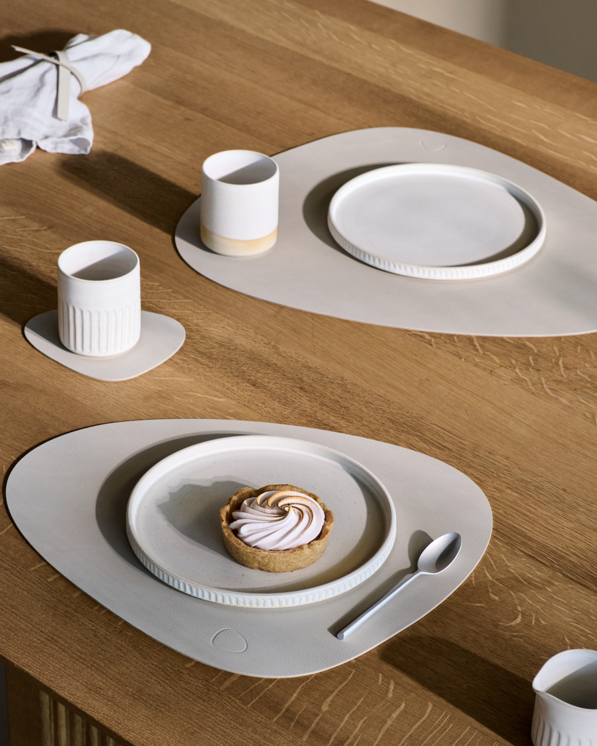 glass mat curve leather nupo - oyster white