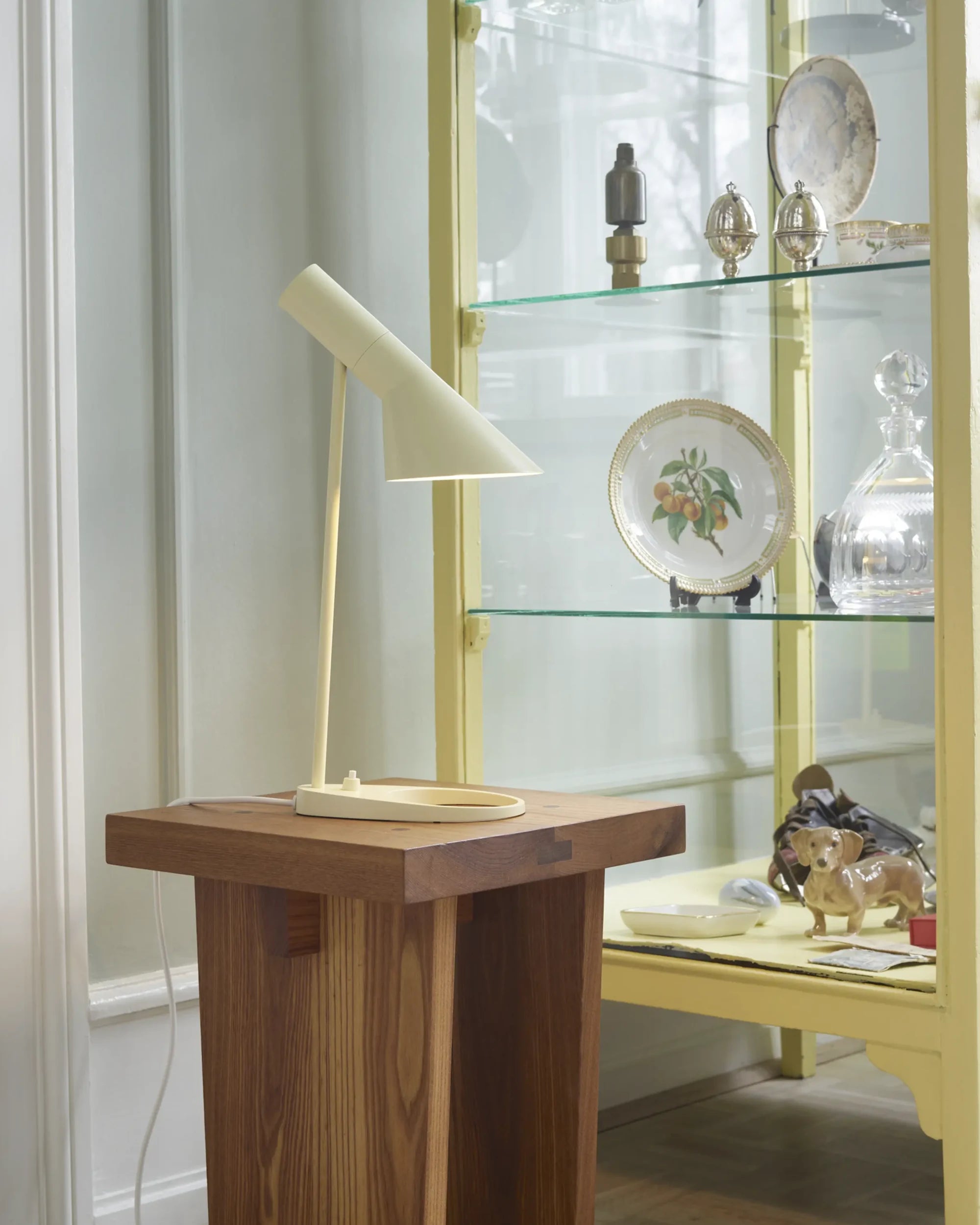 aj-mini tablelamp soft lemon