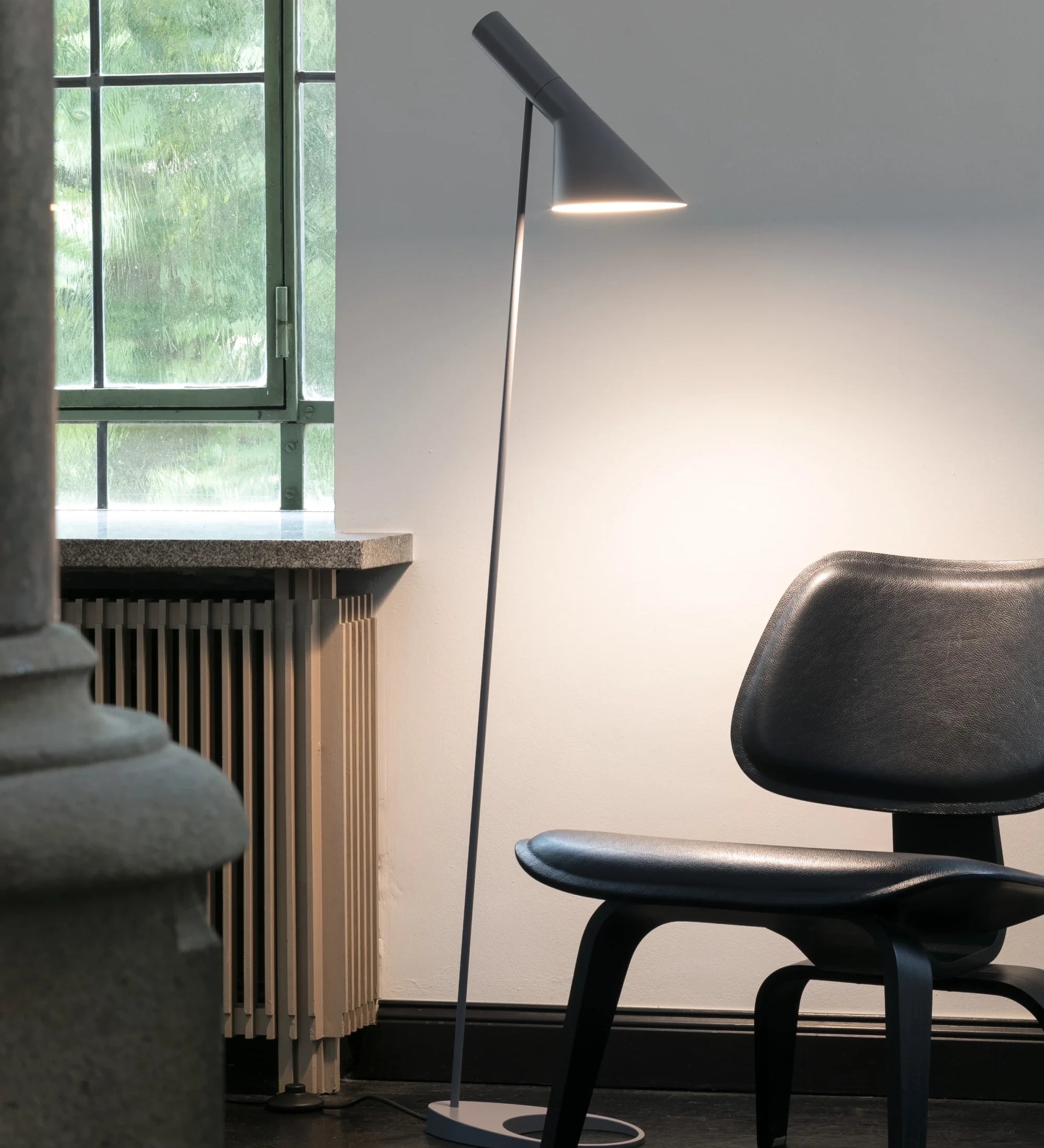 aj-floorlamp
