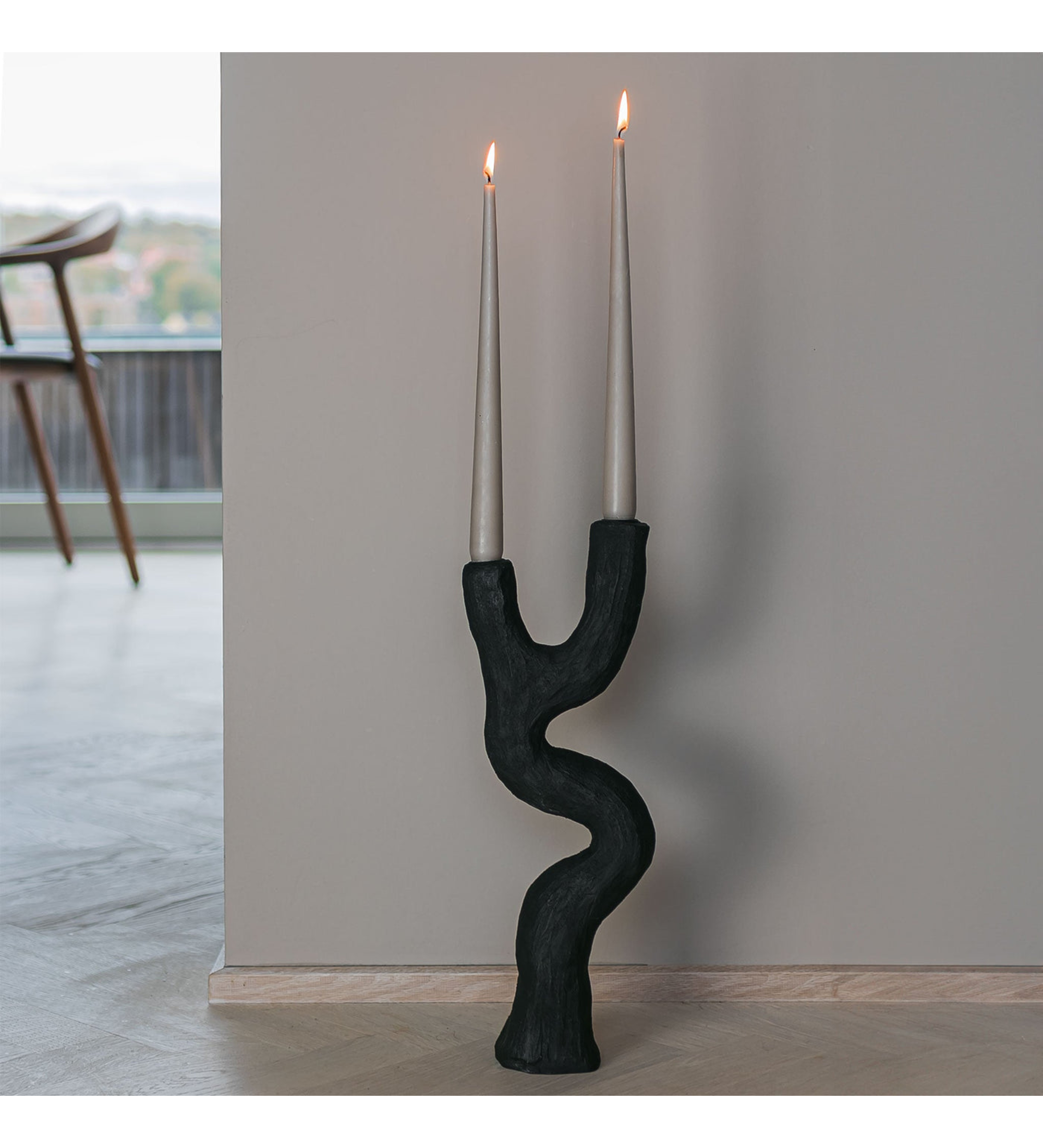 art piece candleholder - black