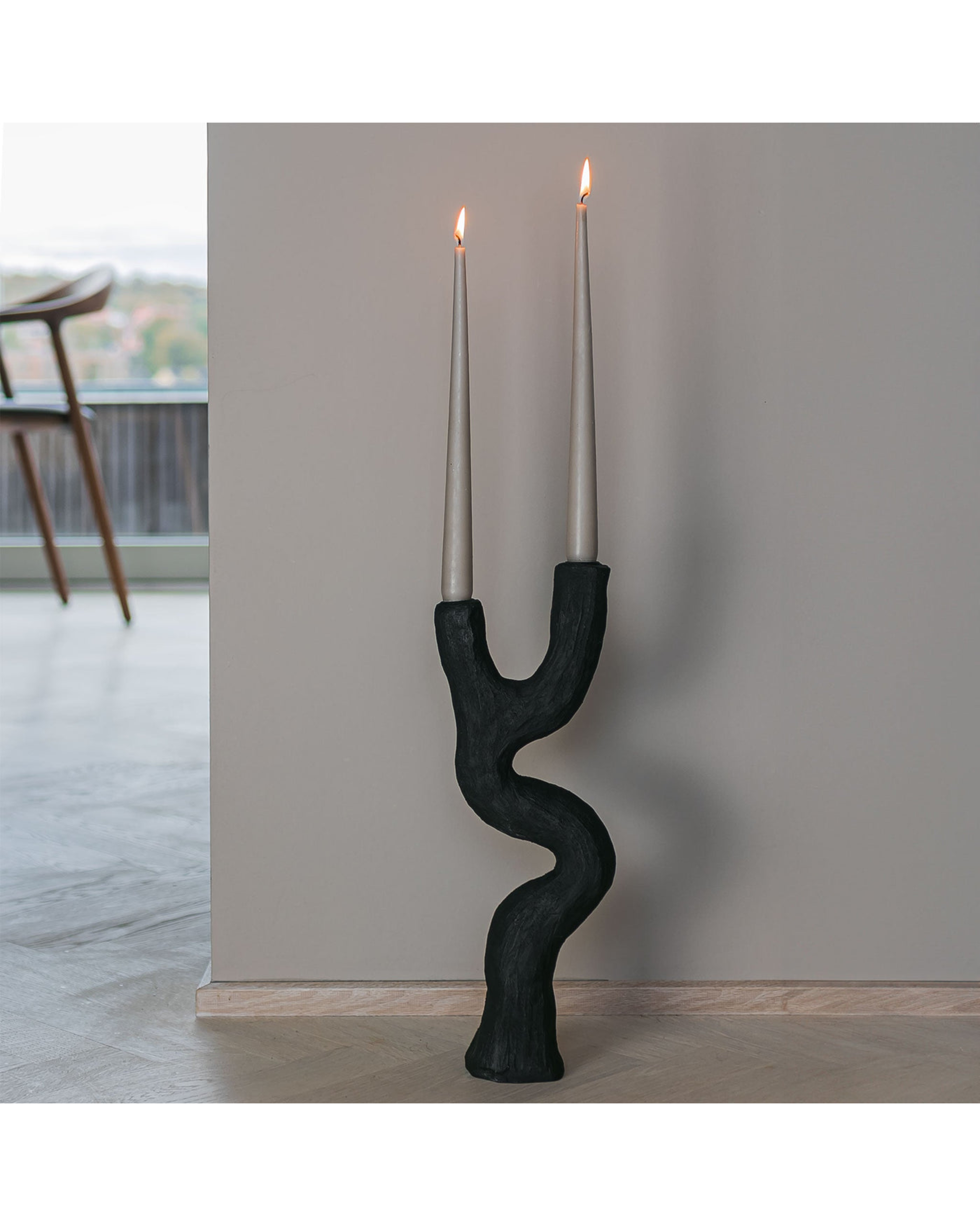 art piece candleholder - black