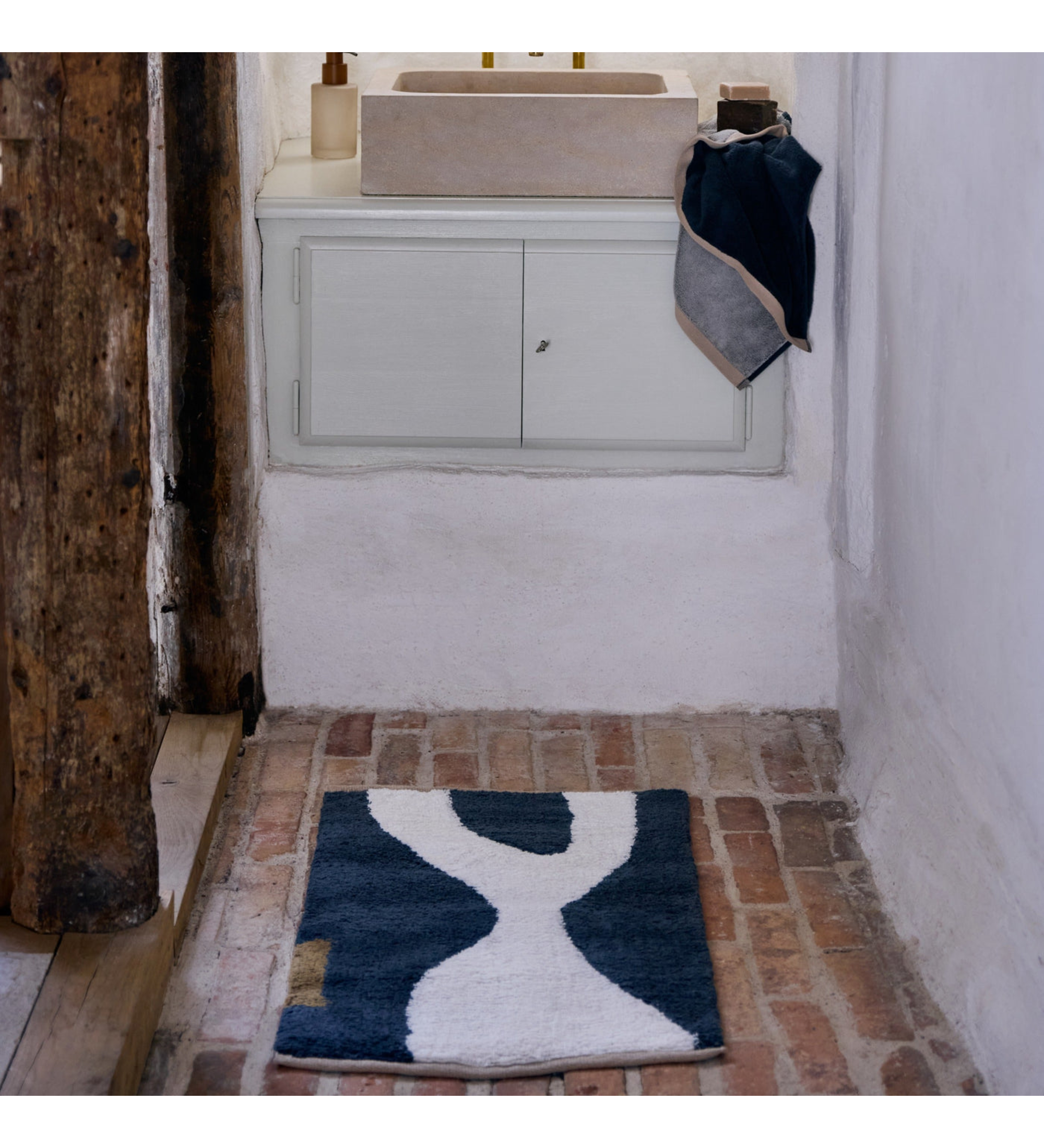 figura rug - small 