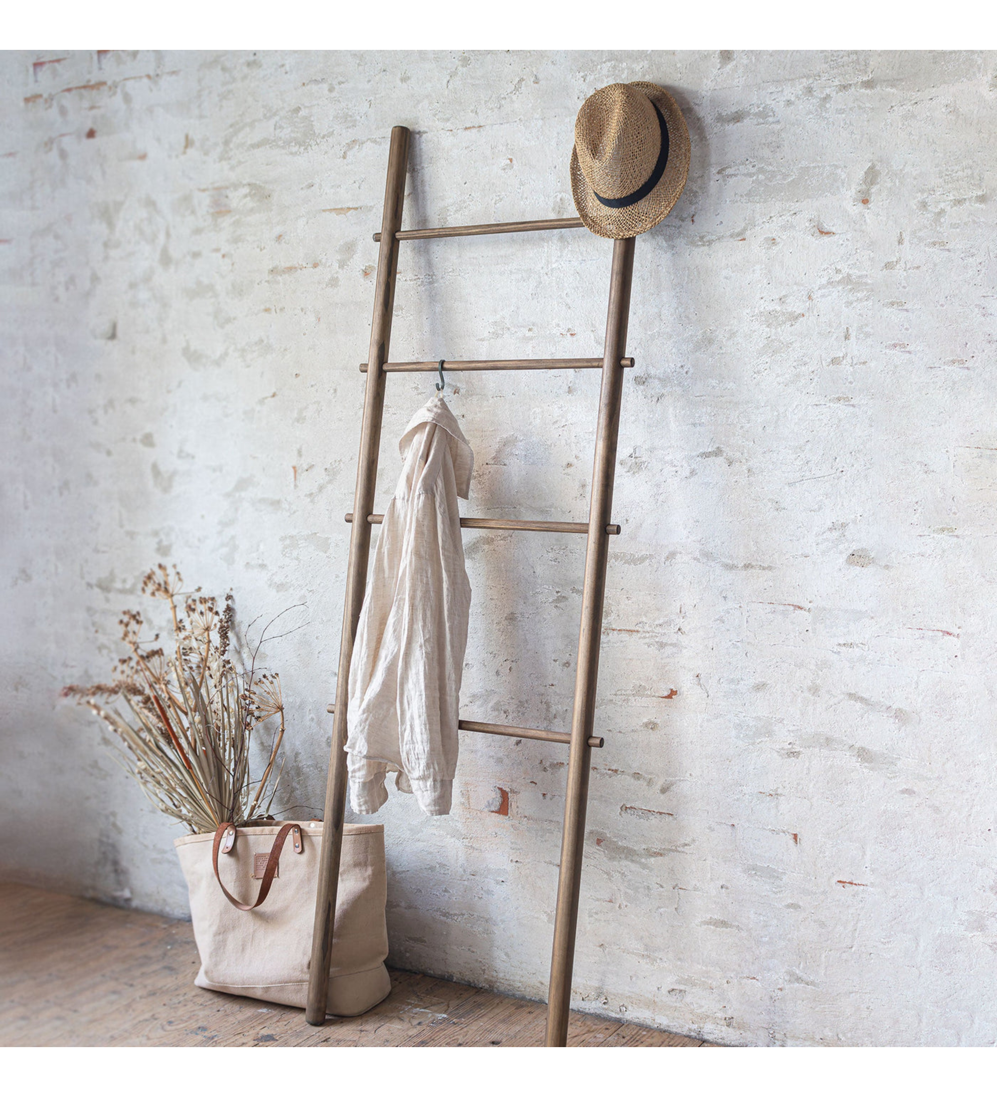 roots ladder - dark oiled 