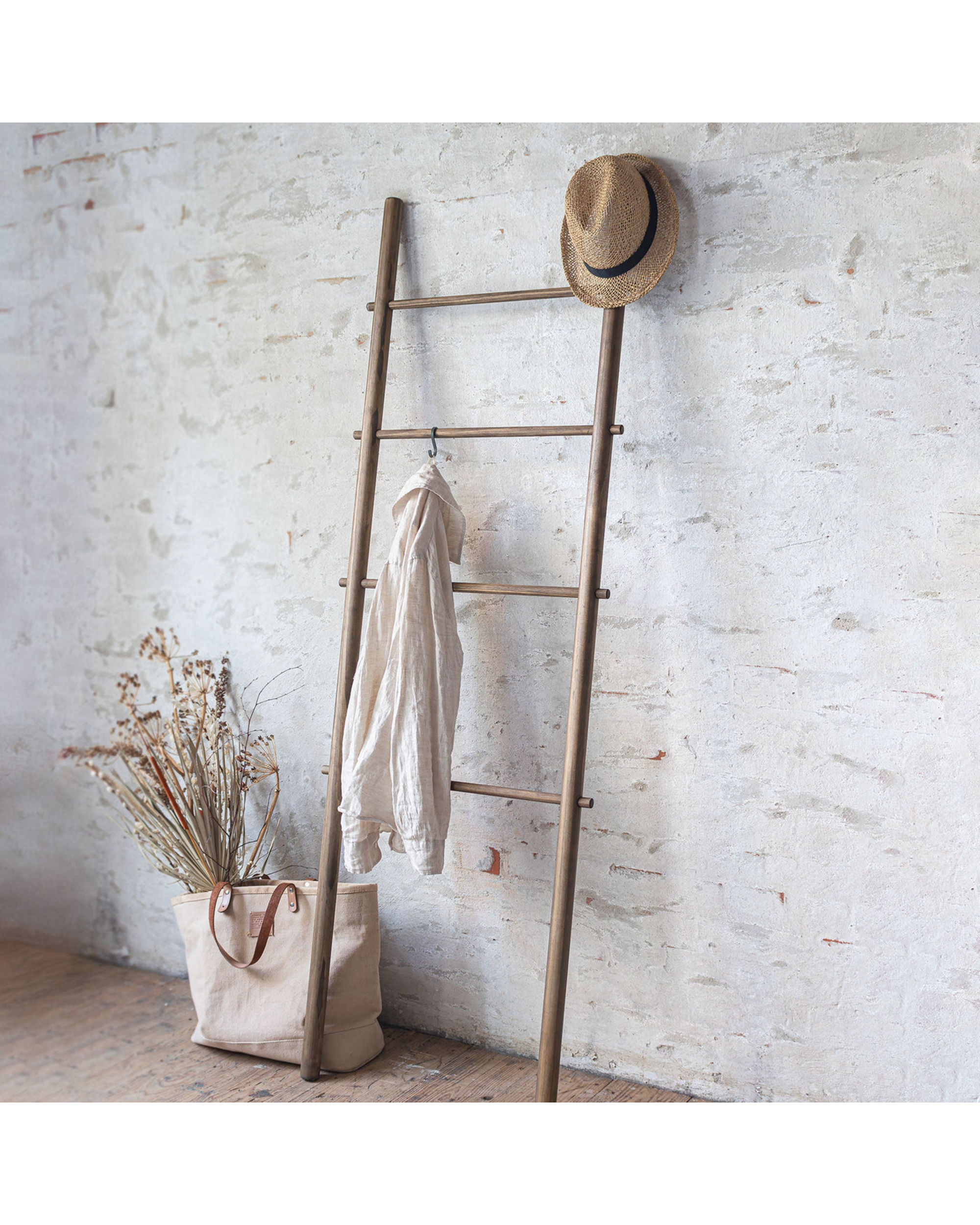 roots ladder - dark oiled 