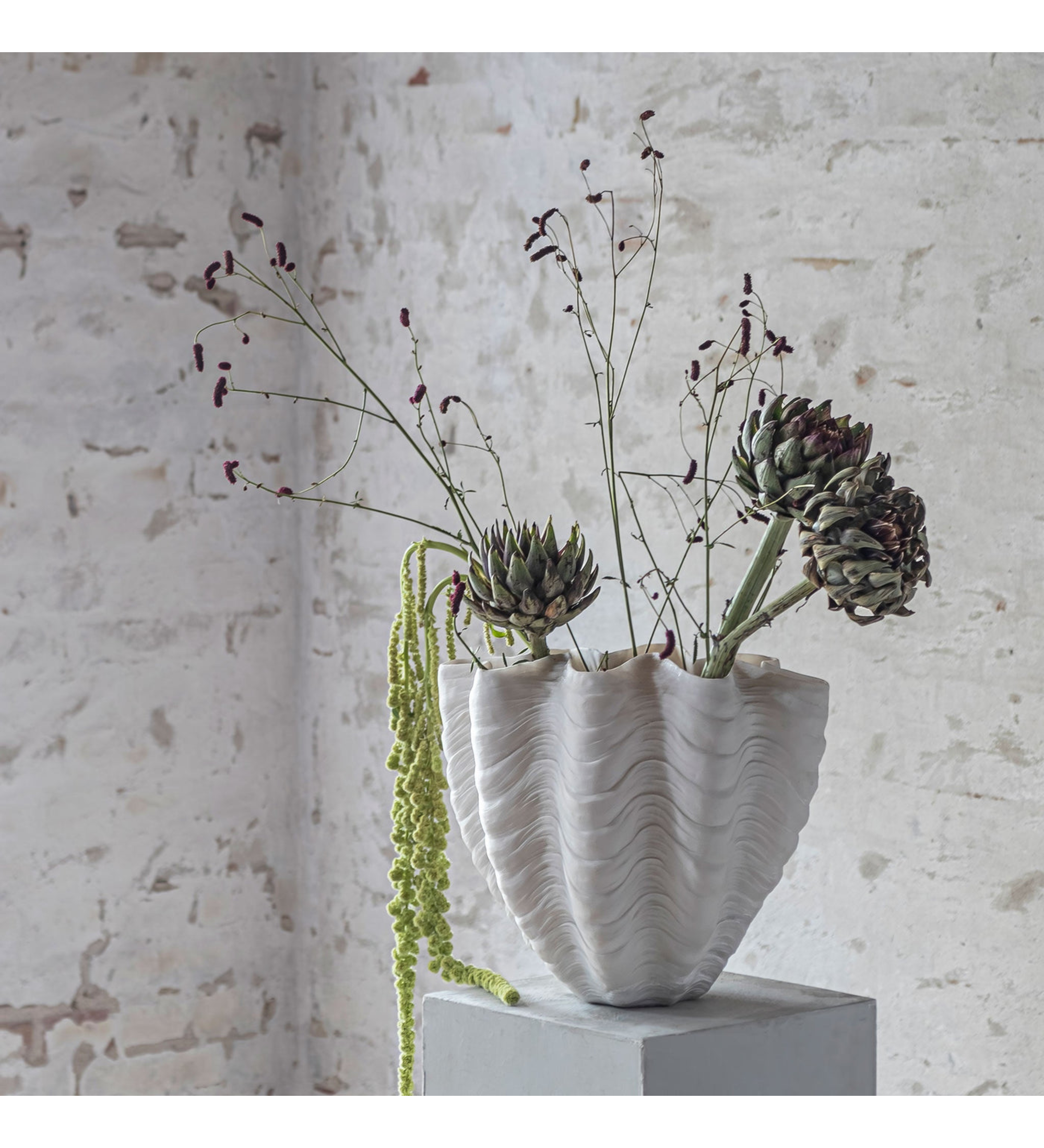 shell vase - off white large 