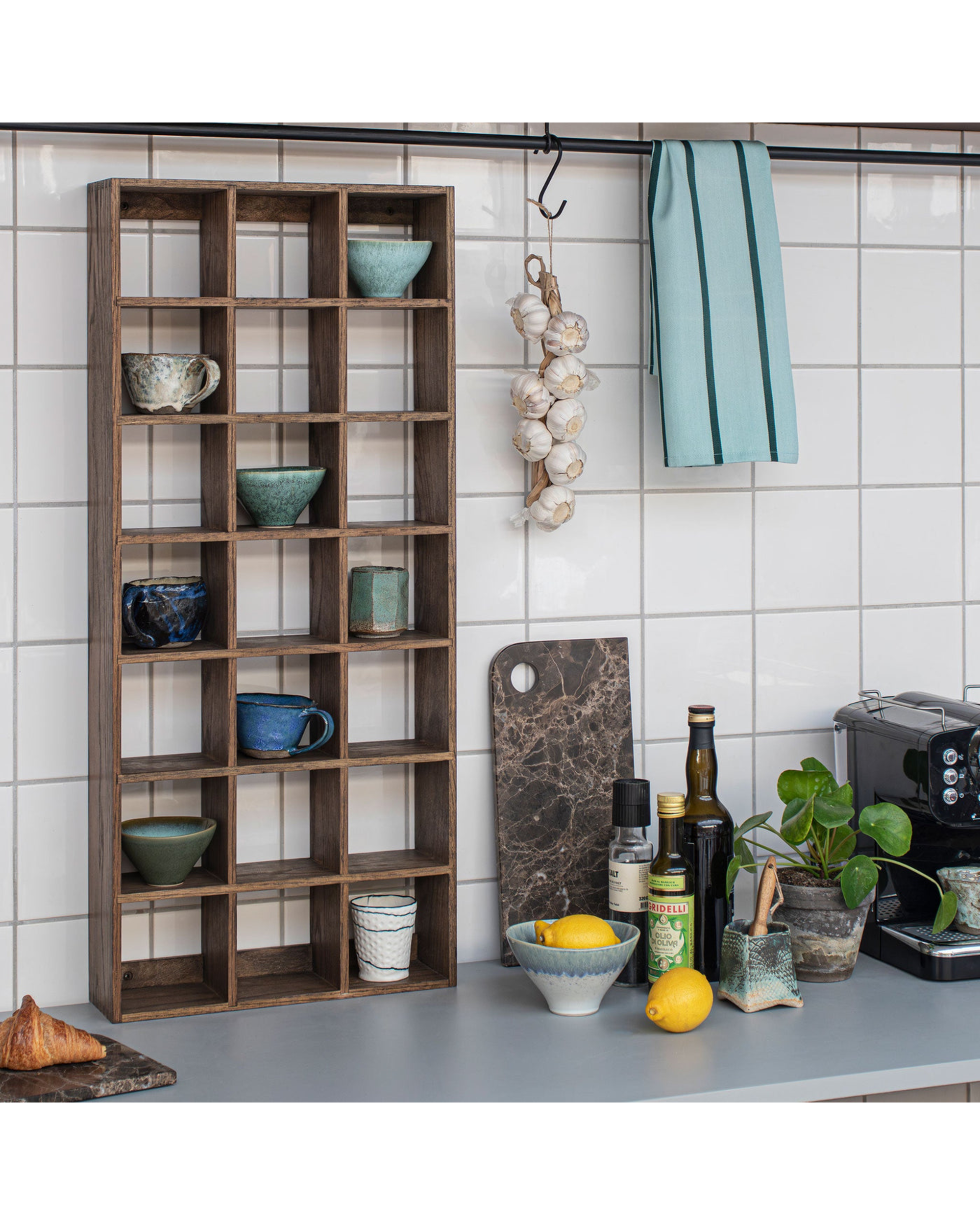 showcase set box - oak dark oiled large