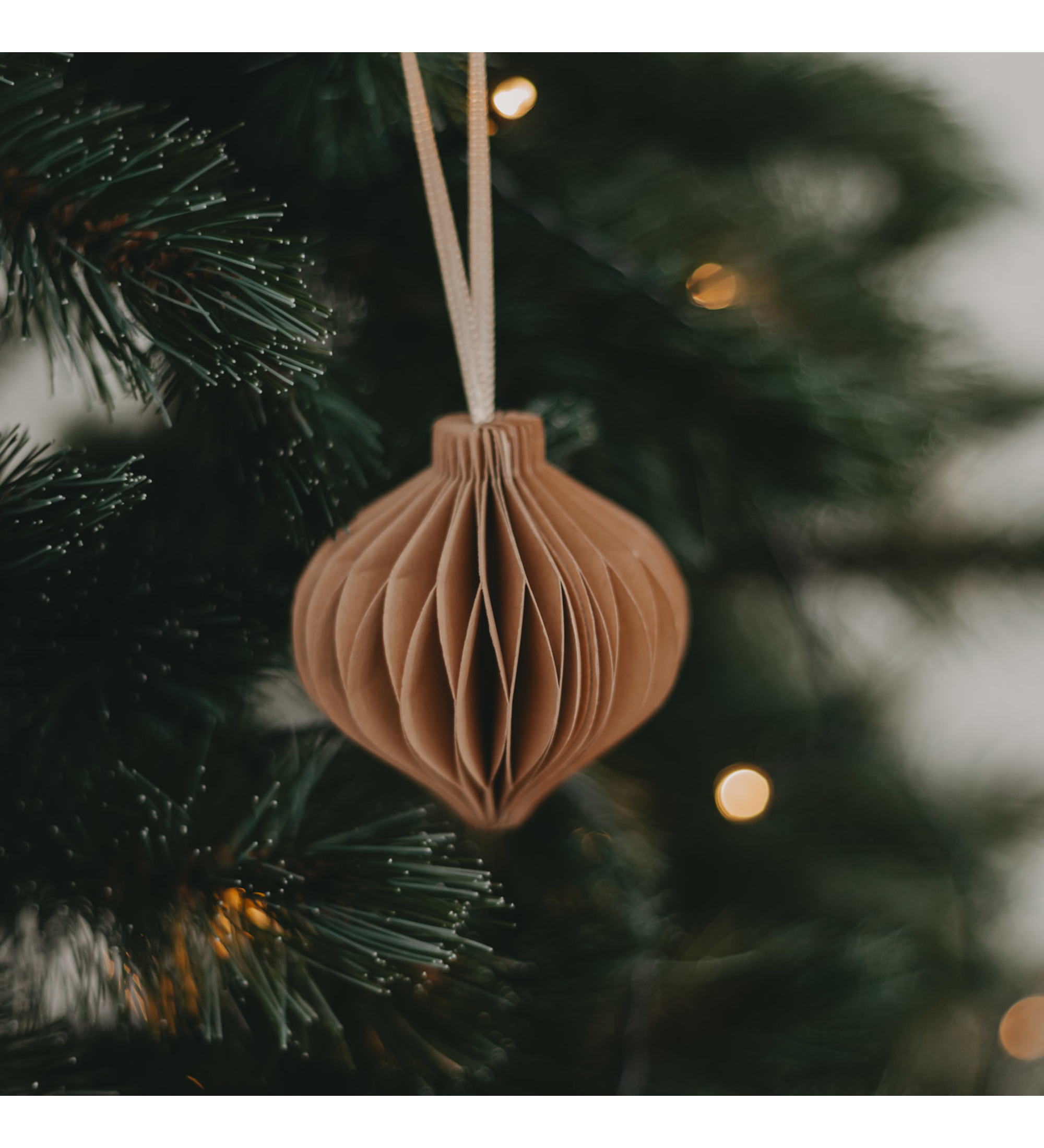 paper ornament 7cm - brown