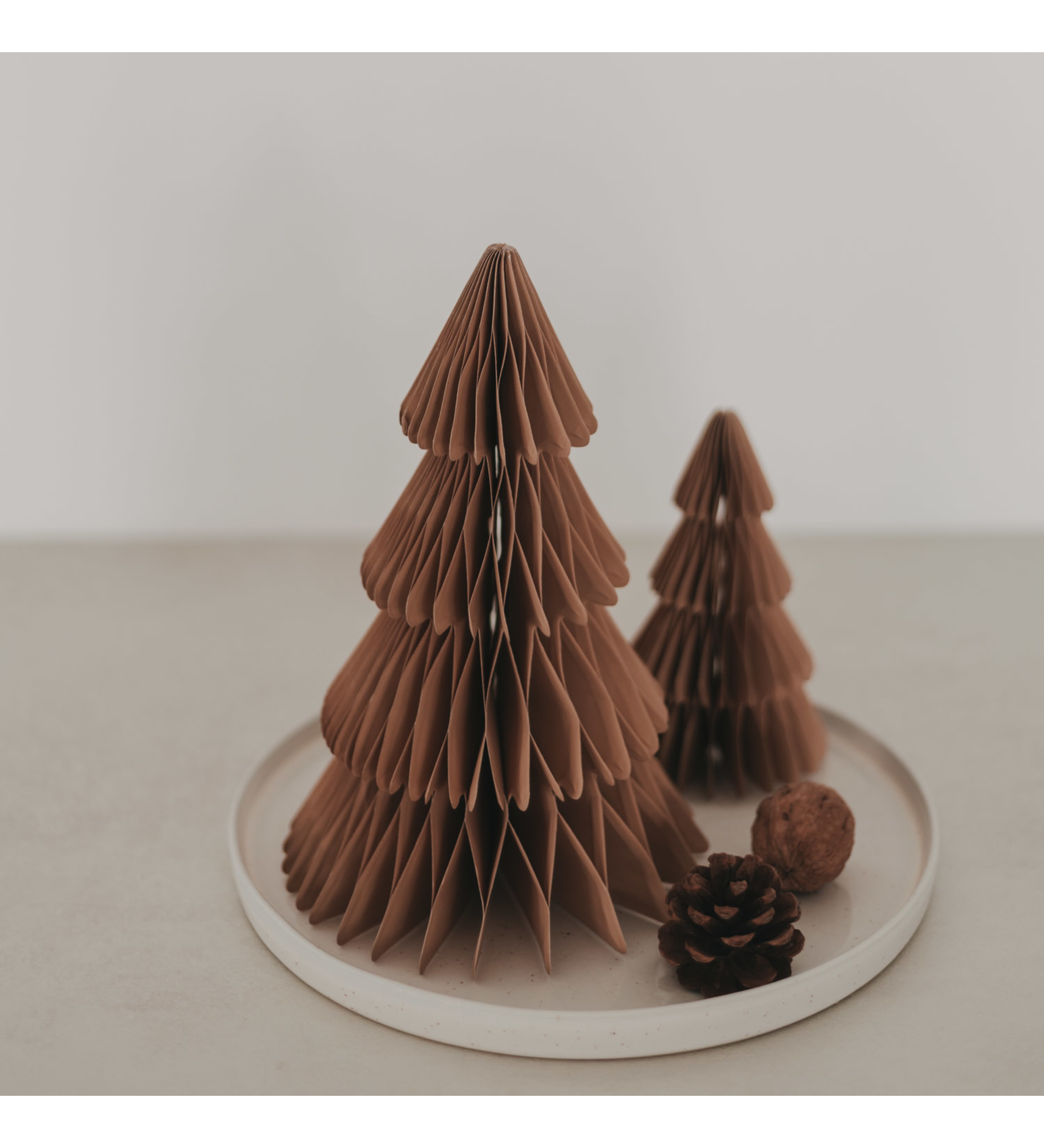 paper tree - brown medium