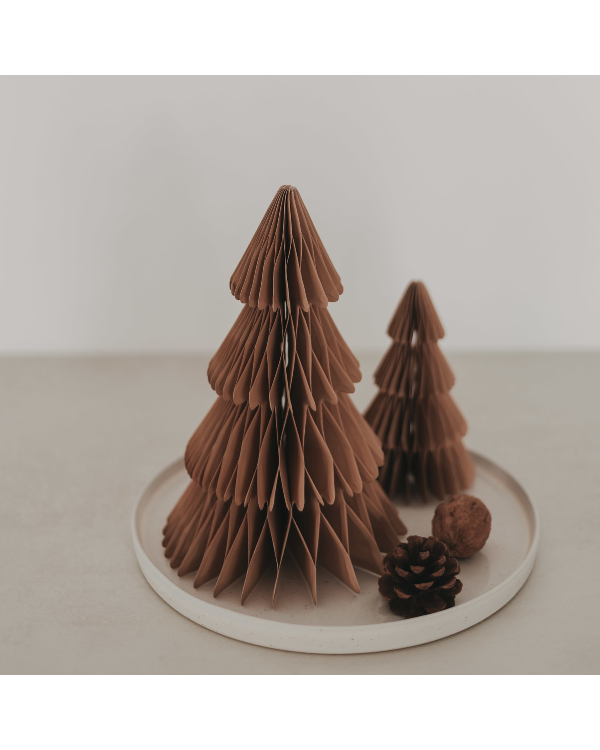 paper tree - brown medium