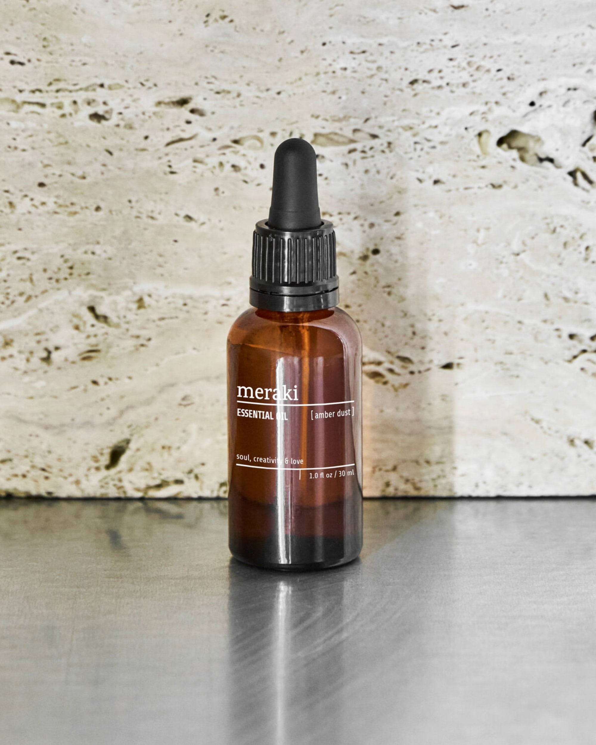 essential oil - amber dust