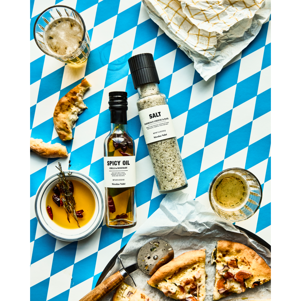 gift box pizza love - salt parmesan & basil + spicy oil 